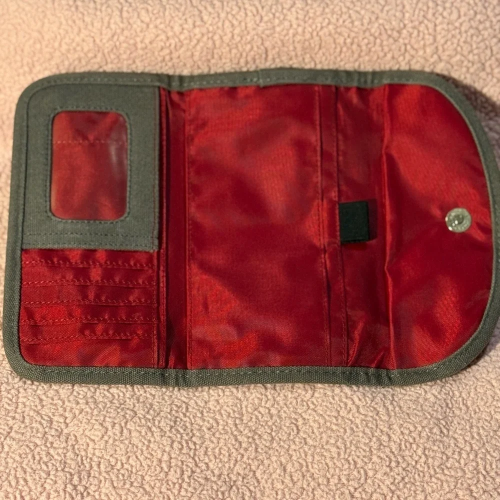 KAVU Grey Phone Wallet